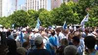 Klyde Warren Park swarmed by Argentina fans ahead of Dallas World Cup match