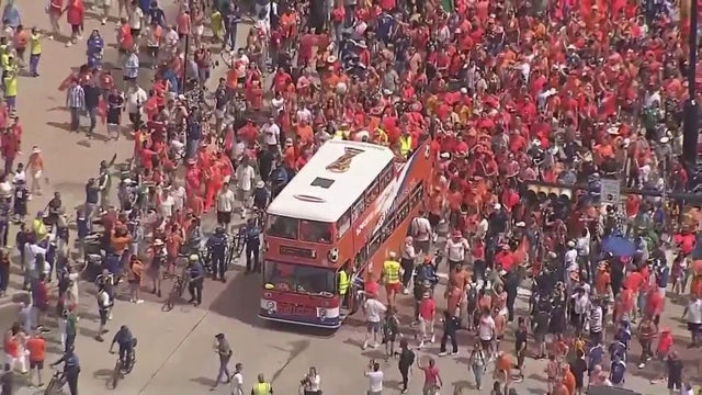 Dutch orange bus breaks down in Houston