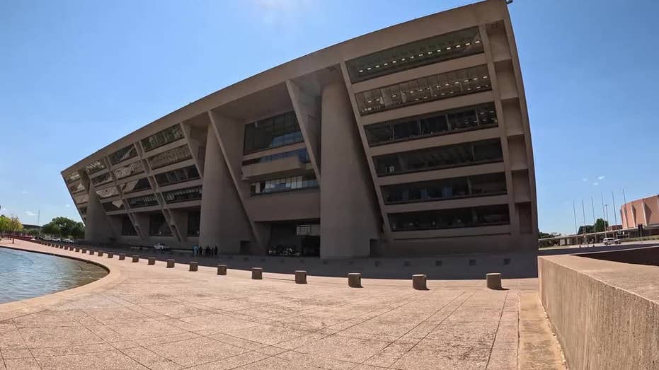 Dallas City Council delays vote on City Hall repairs