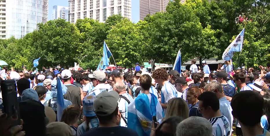 Klyde Warren Park swarmed by Argentina fans ahead of Dallas World Cup match