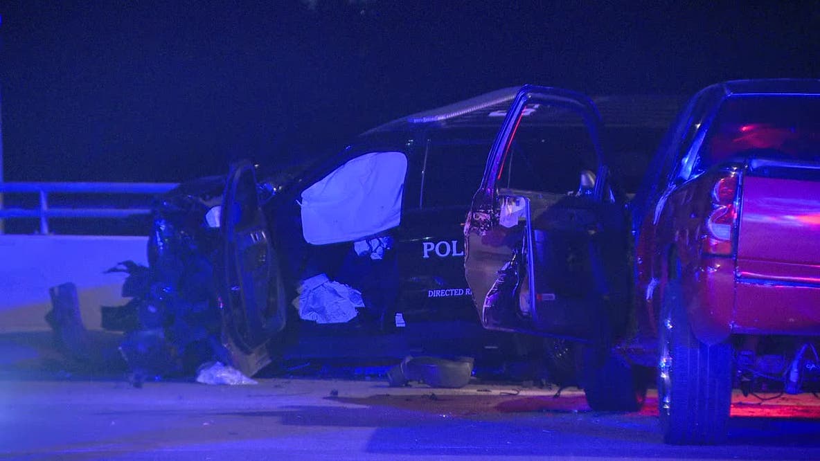 Fort Worth police officer and driver hospitalized after suspected DWI crash