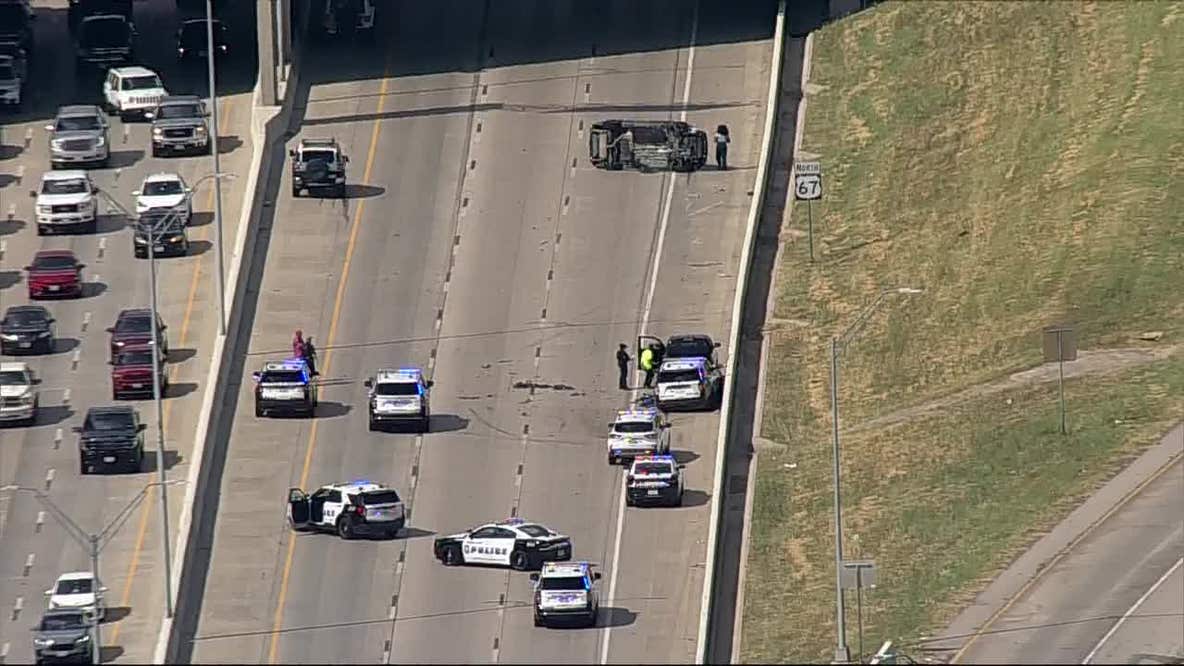 Dallas police officer injured during traffic stop on Hwy. 67
