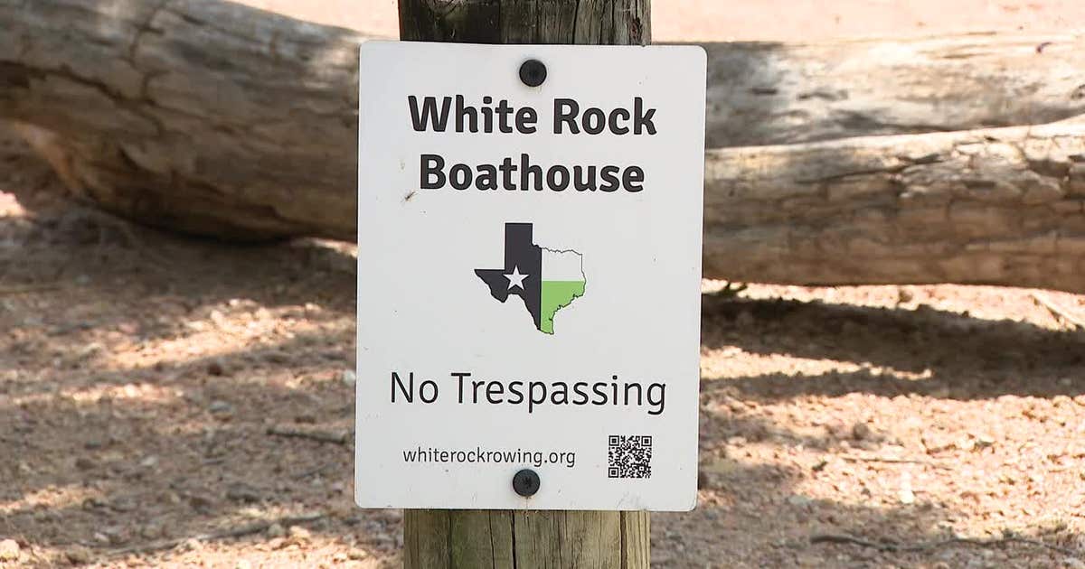 White Rock Boathouse operator accused of locking residents out