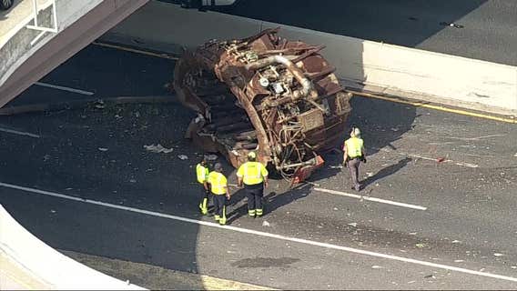 Large metal object shuts down southbound DNT at I-635