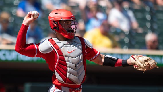 Rangers acquire catcher, relief pitcher from Angels