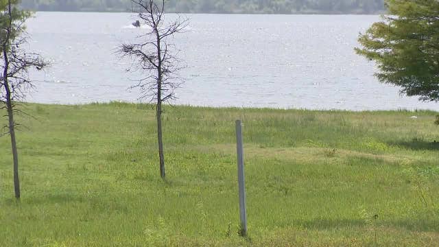 Divers recover body of 36-year-old swimmer from Joe Pool Lake after overnight search