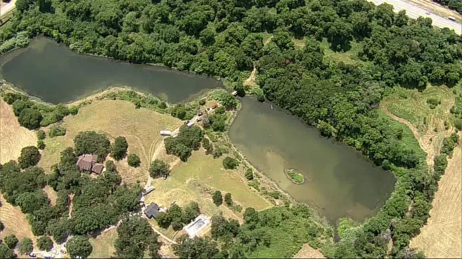 Two dead after kayak capsizes in private Fort Worth pond