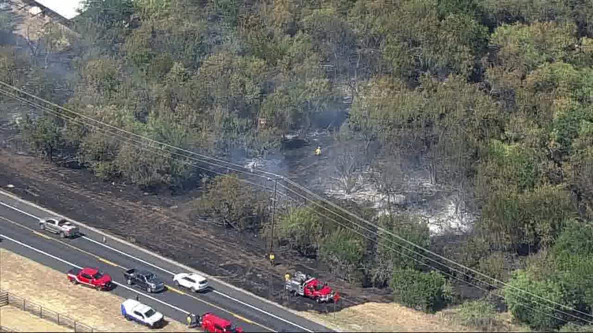 Brush fire burns south on Granbury Highway south of Weatherford
