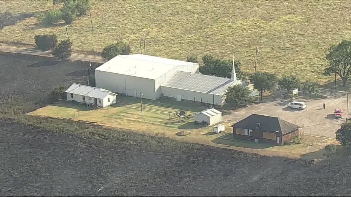 Church in Ferris narrowly misses major damage from Dallas County grass fire