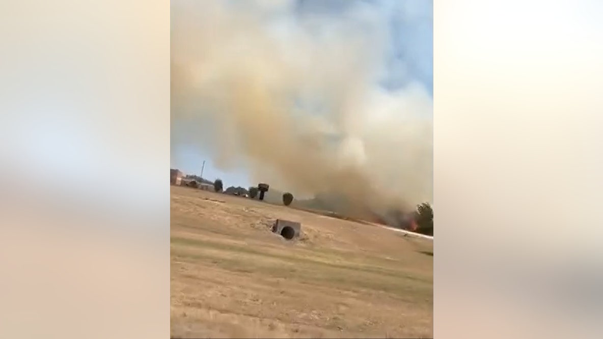 Chico Elementary School grass fire prompts evacuation
