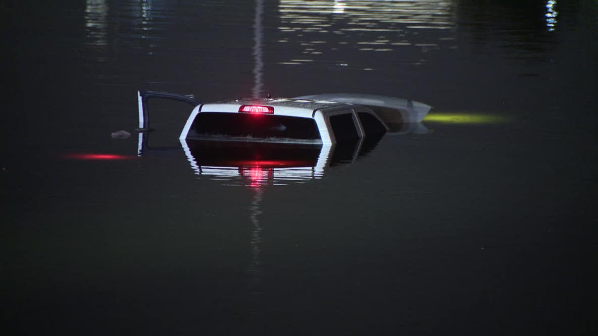 Driver found fatally shot inside vehicle submerged in West Dallas' Fishtrap Lake