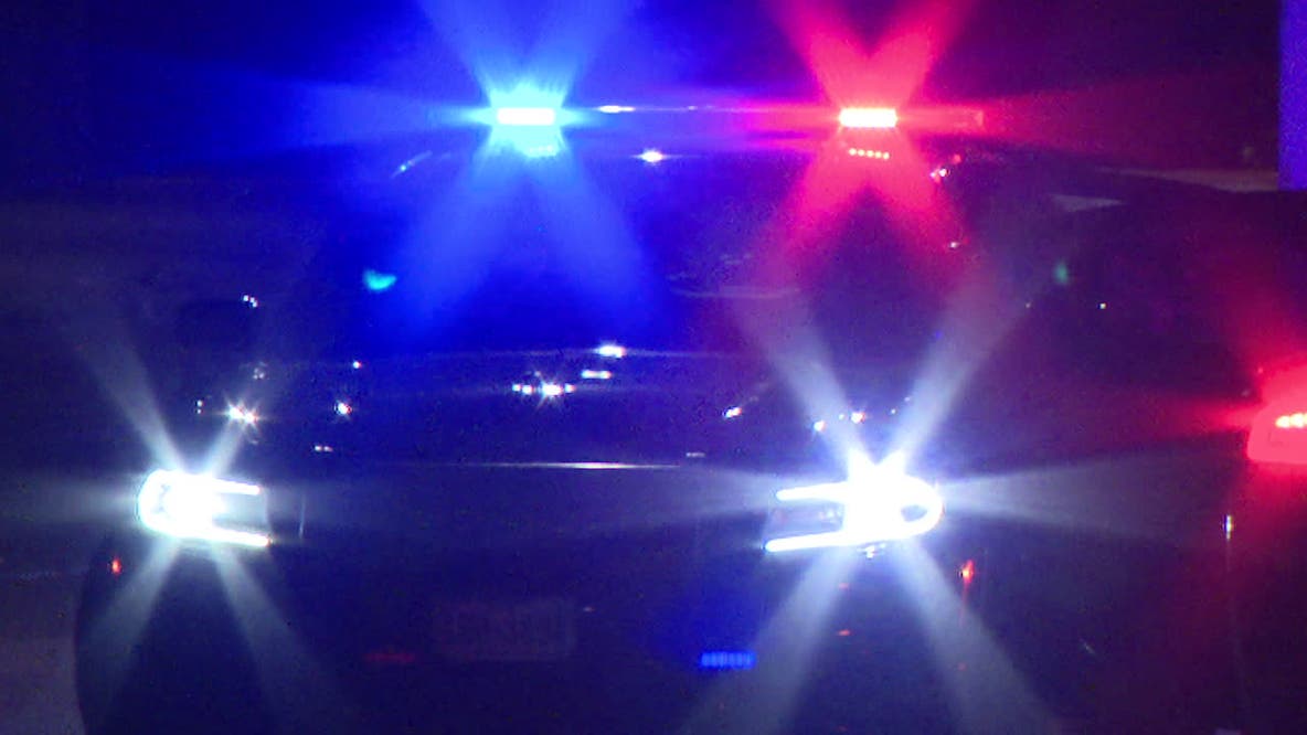 Woman dead after two-car rollover crash in Dallas parking lot