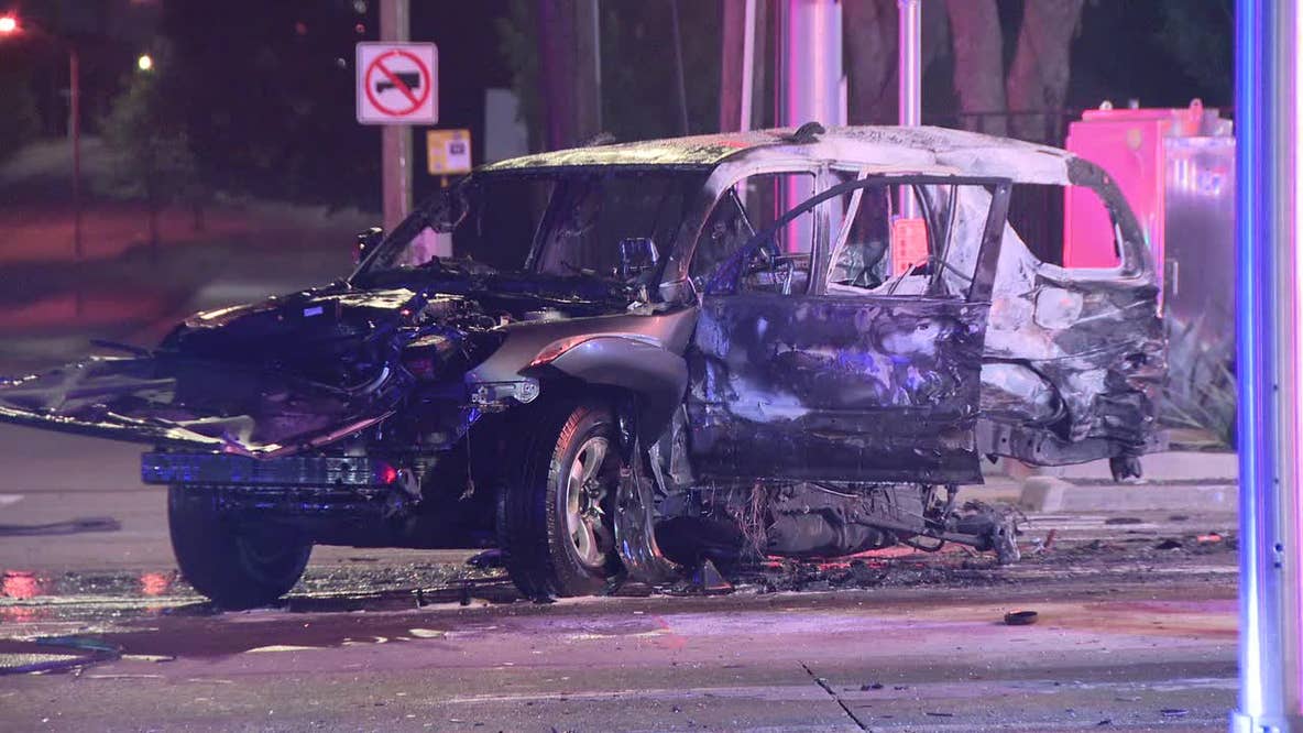 2 hurt, another flees Red Bird area fiery crash