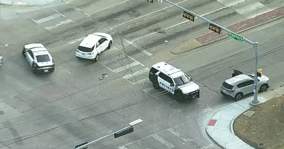 Dallas crash involving fleeing suspect critically injures child
