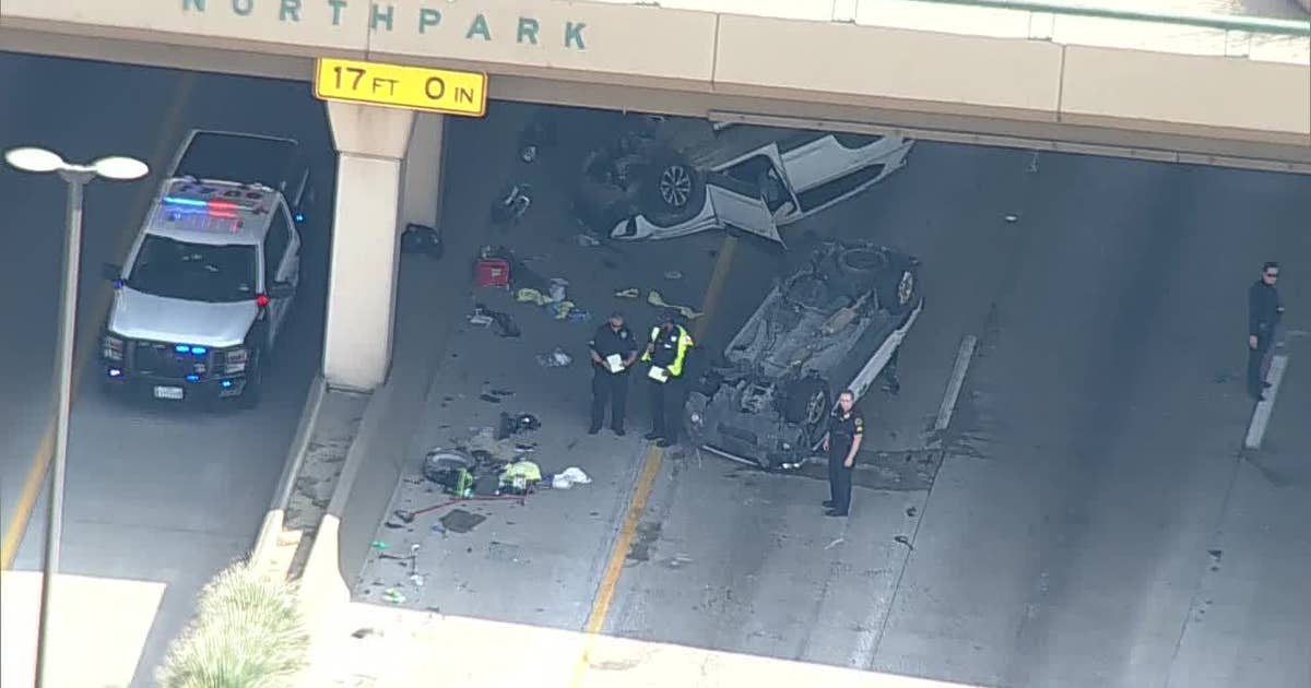 Major crash on I-75 in Dallas leaves two cars overturned