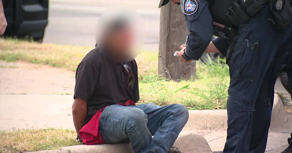 FOX 4 reporter aids in capture of machete-wielding person of interest in Fort Worth