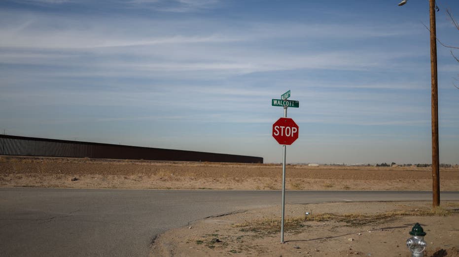 Federal government to sell Texas warehouses once planned as ICE detention centers