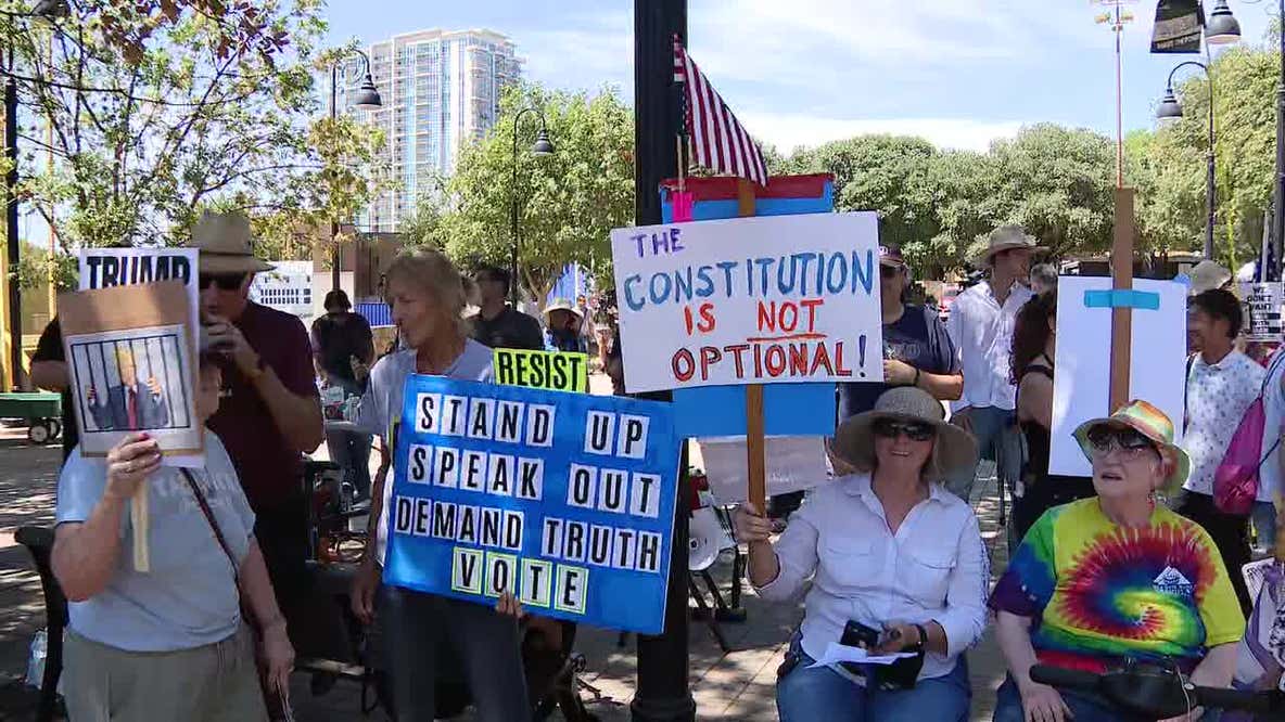 Democrats gather in Dallas to protest GOP midterm convention