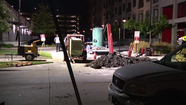 Gas leak prompts evacuation of Dallas apartment complex