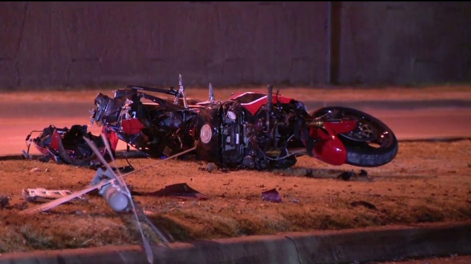Woman dies following motorcycle crash on Dallas Parkway near Tollway entrance — FOX 4 Dallas