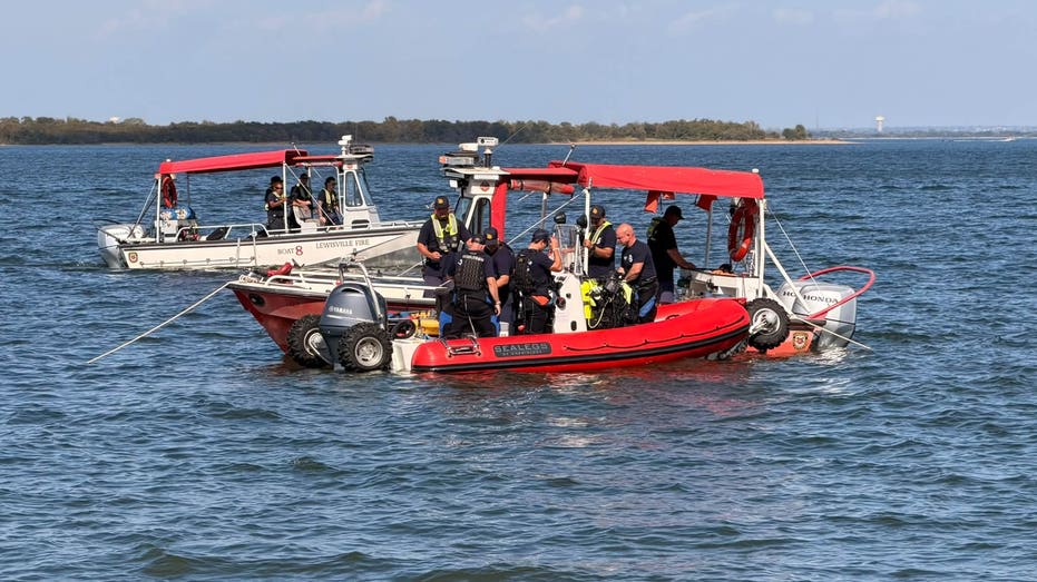 Emergency crews launch multi-agency search for missing person near Lake Park in Lewisville — FOX 4 Dallas