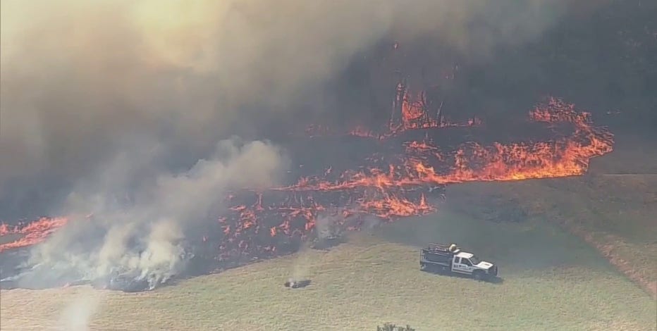 Parker County grass fire 70% contained after threatening structures