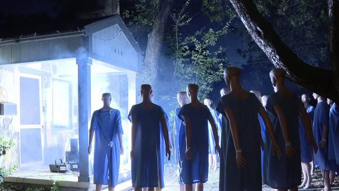 Creepy Halloween display in Oak Cliff attracts attention online and in person