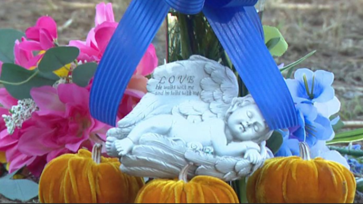 Community rallies around 2 families hit with devastating losses in Van Zandt County