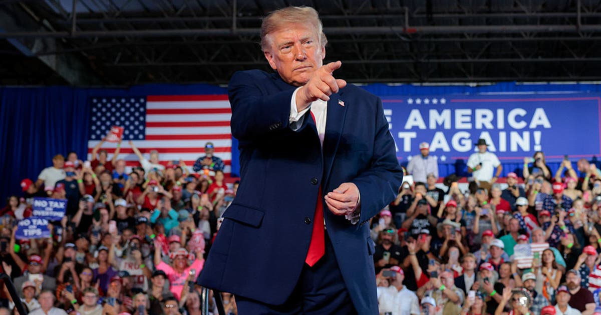 Texas political leaders debate Donald Trump visits as midterm races tighten