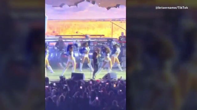 Dallas Cowboys Cheerleaders owner sues My Chemical Romance over look-alike uniforms at concert