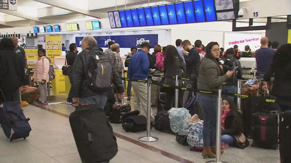 Atlanta's airport warning travelers of busy Easter weekend