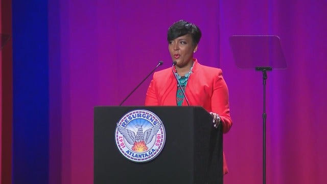 Atlanta mayor orders access restriction for some pot records