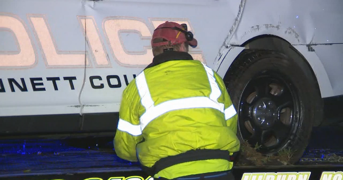 Gwinnett County police officer hurt in fiery crash | FOX 5 Atlanta