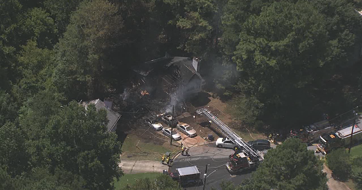 Firefighters: Man dies after being pulled from burning home | FOX 5 Atlanta