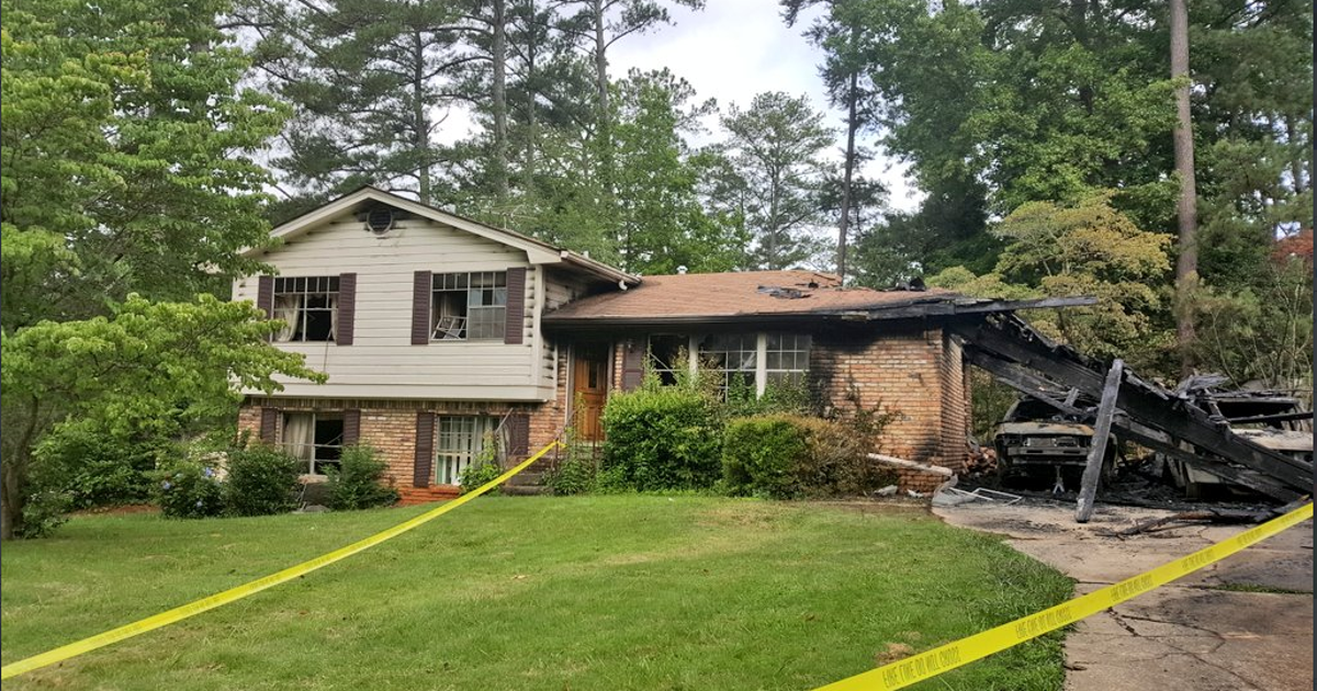 Fire destroys DeKalb County home, cars | FOX 5 Atlanta