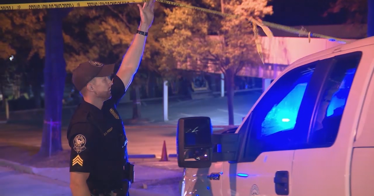 Police investigate deadly double shooting at Buckhead apartment complex ...