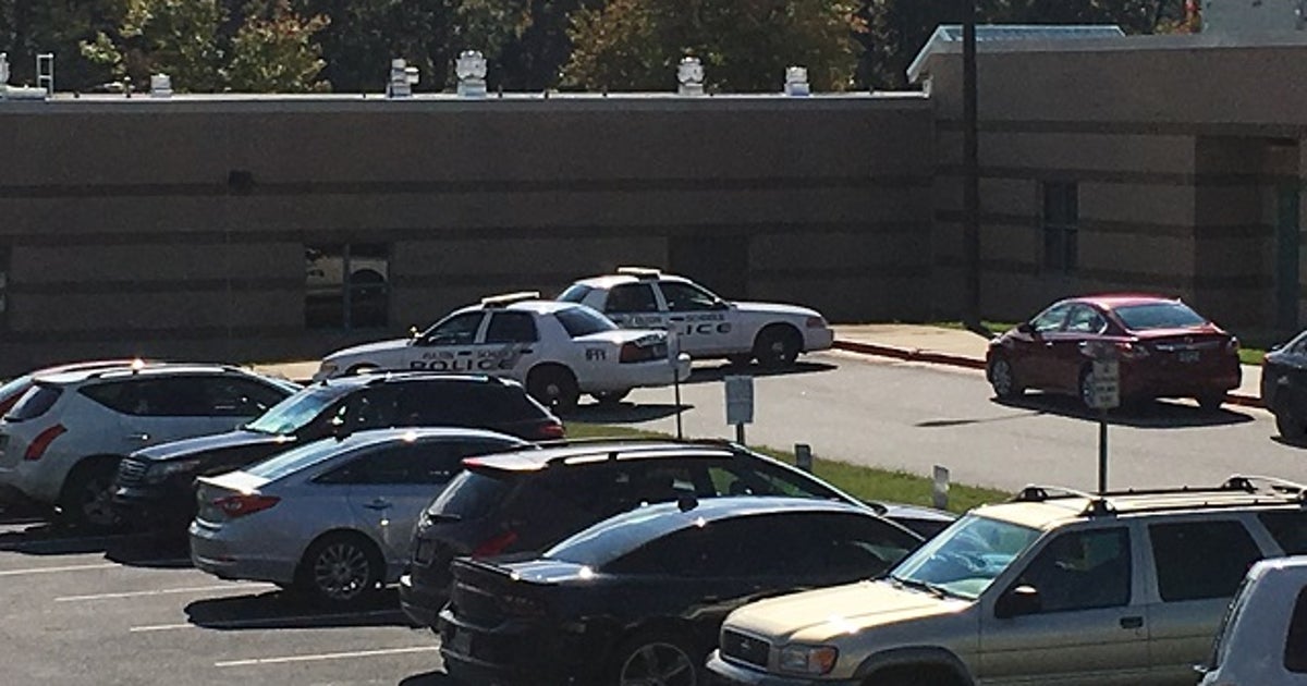 School Locked Down after 4 People Wander on Campus | FOX 5 Atlanta