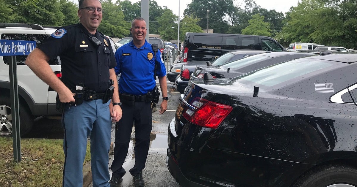 Cobb County police officers rescue 3 from river | FOX 5 Atlanta