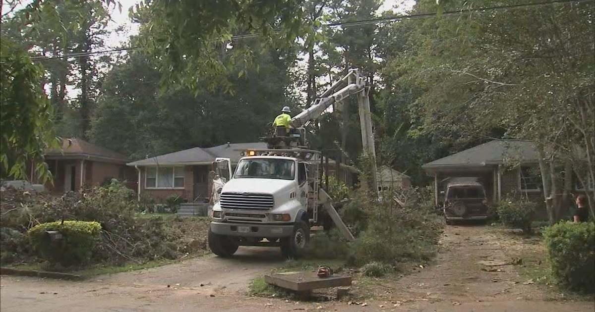 FOX 5 viewers help elderly couple trapped in home by tree | FOX 5 Atlanta