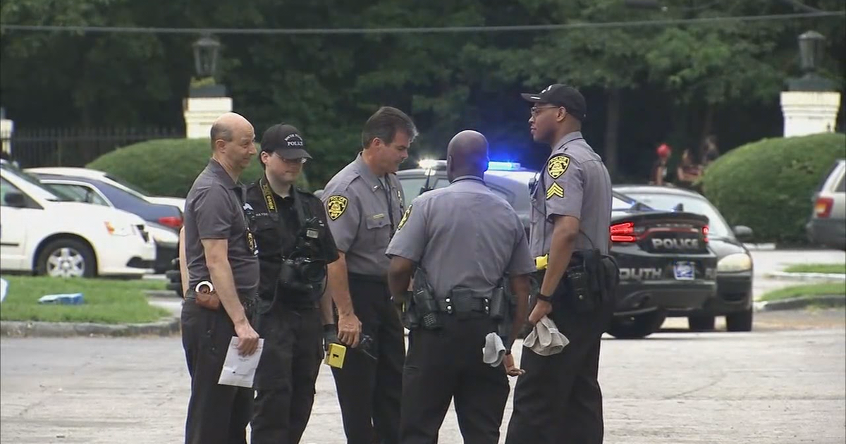 Shooting a South Fulton apartment complex | FOX 5 Atlanta