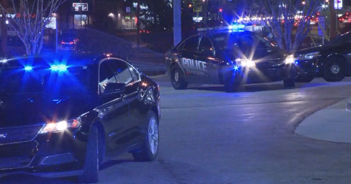 Police: Man shot after fast food fight | FOX 5 Atlanta