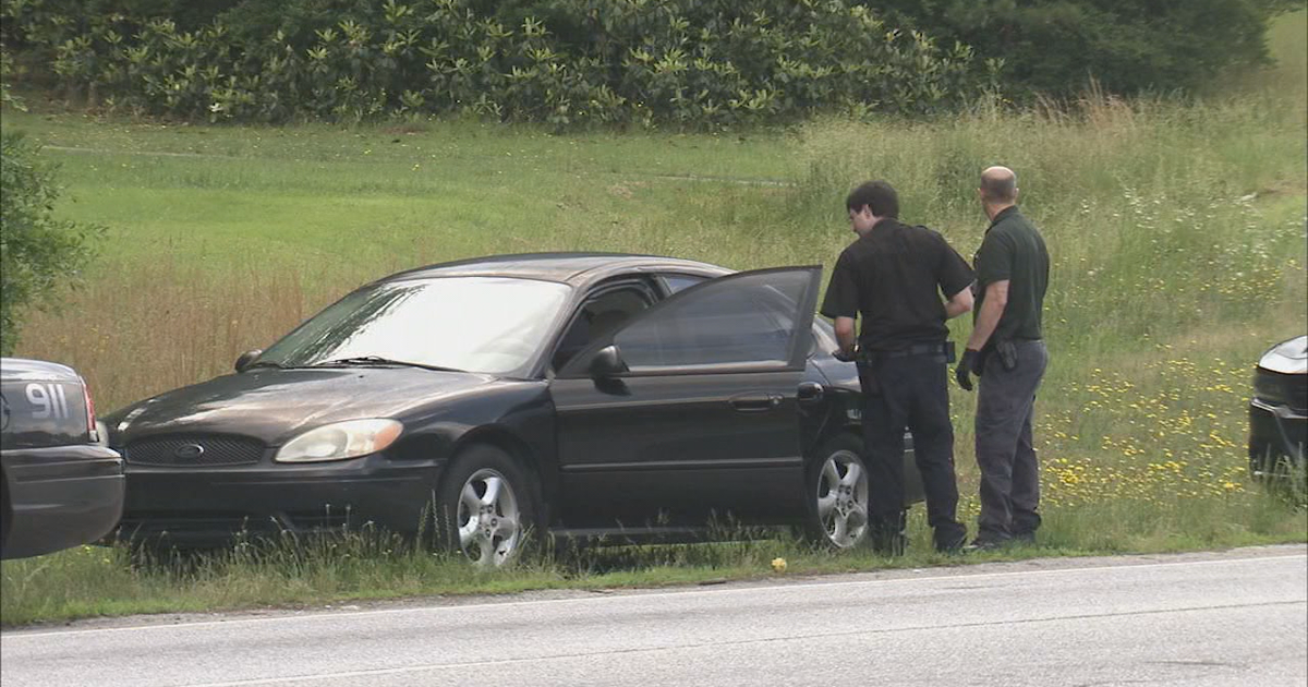 Man found dead inside car in South Fulton | FOX 5 Atlanta