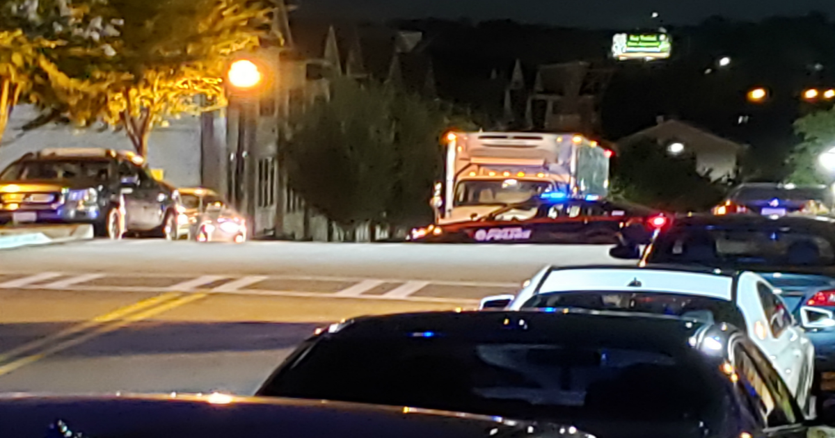 Police: Buckhead drive-by shooting injures 2 | FOX 5 Atlanta
