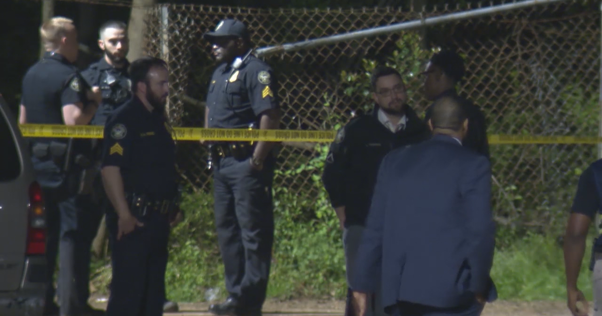 Man killed in officer-involved shooting during chase | FOX 5 Atlanta