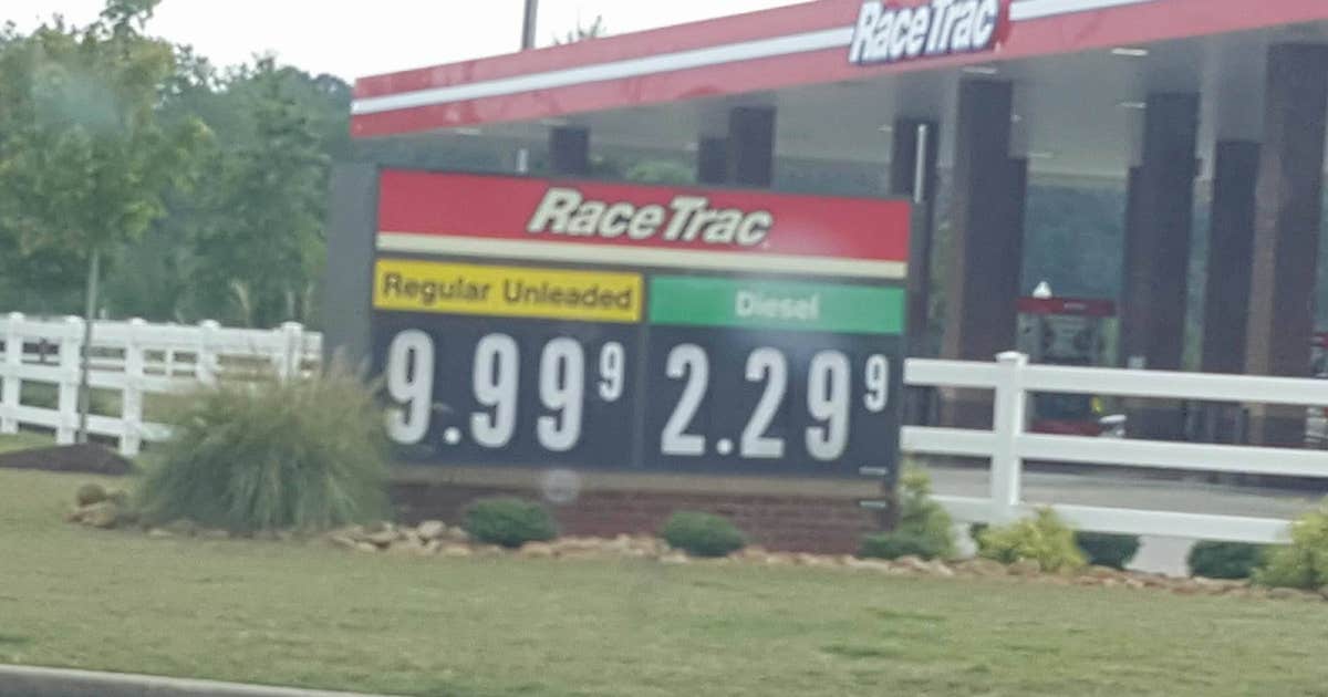 Photo of $9.99 gas sign goes viral in Georgia