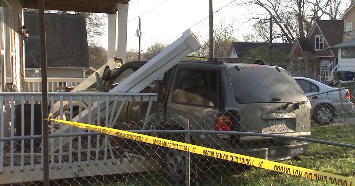 Car slams into home after police say driver was shot | FOX 5 Atlanta