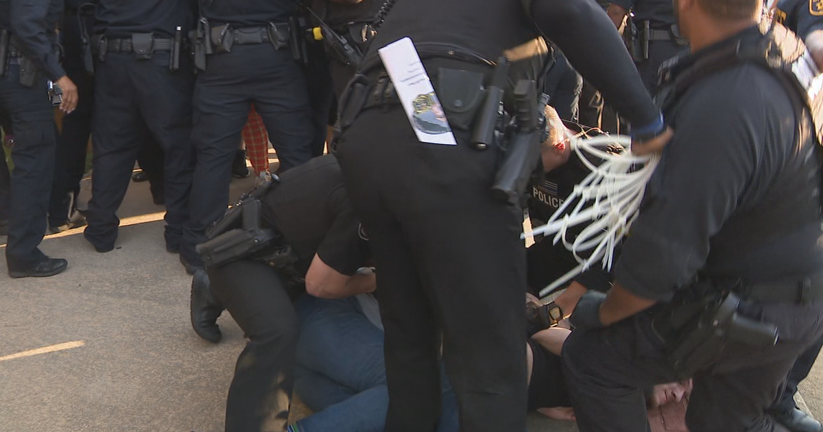 Deputies: 4 arrested during DeKalb County Jail protest | FOX 5 Atlanta