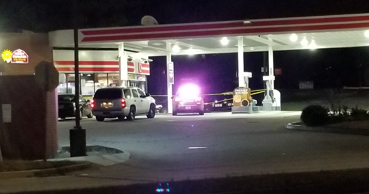 Police investigate shooting at Clayton County gas station | FOX 5 Atlanta