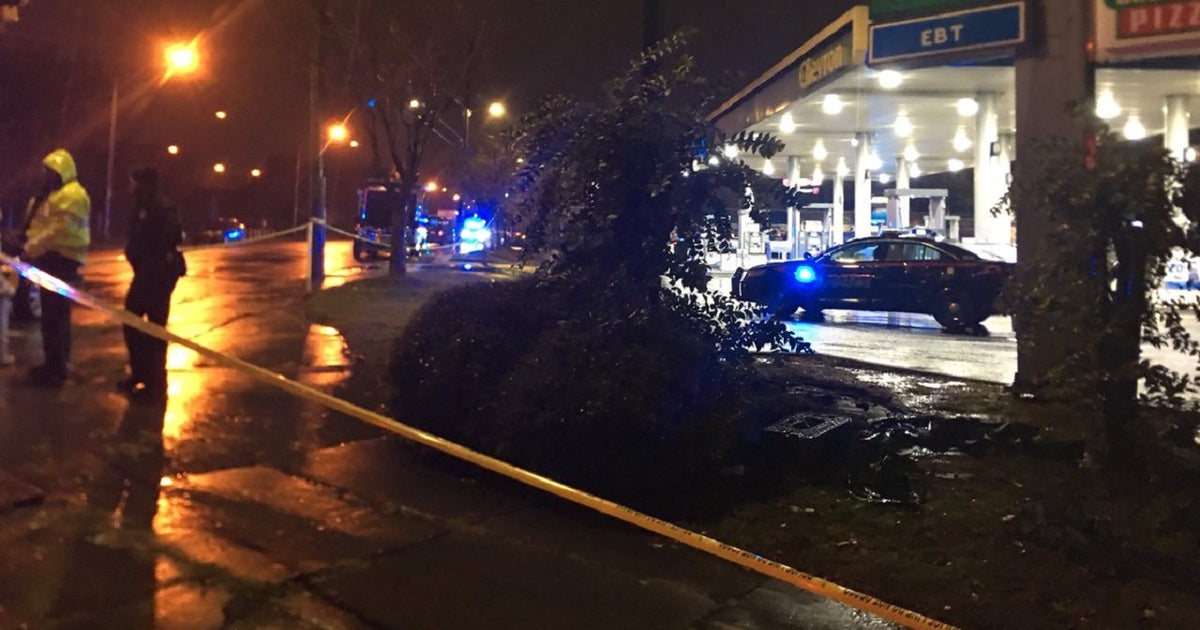 Police: 3 shot, 2 killed in gas station shooting | FOX 5 Atlanta