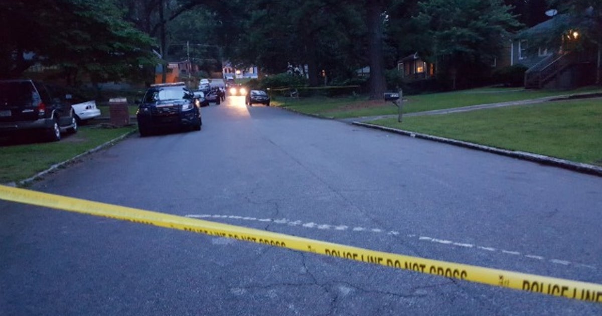 Triple shooting in Southwest Atlanta leaves 1 dead | FOX 5 Atlanta